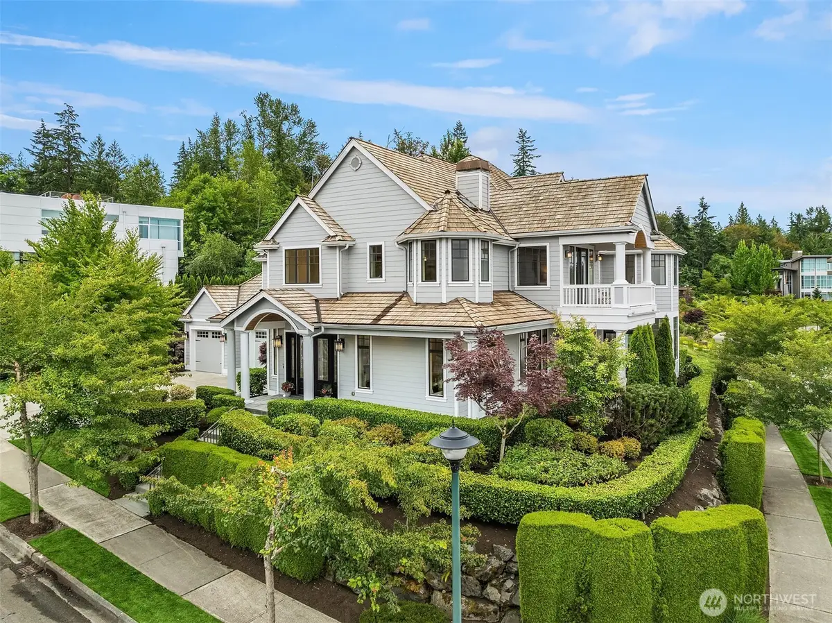 3489 NE Harrison Street, Issaquah, WA 98029 - #1