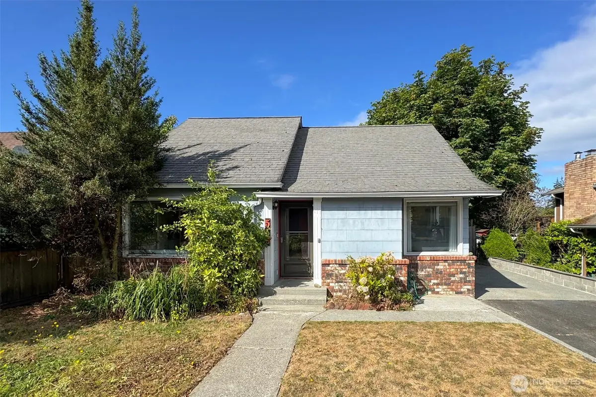 519 W 15th Street, Port Angeles, WA 98362 - #1