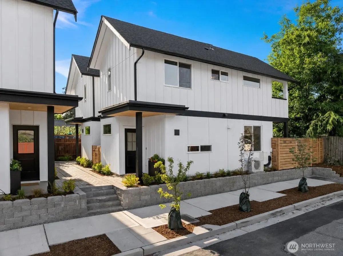 9010 5th Avenue S, Seattle, WA 98108 - #1