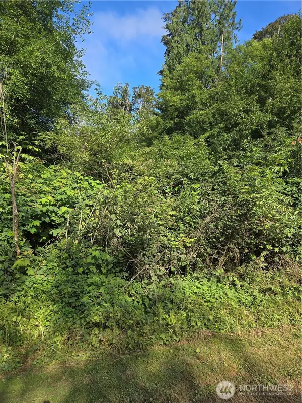 101 Port Susan Drive #101, Everett, WA 98206