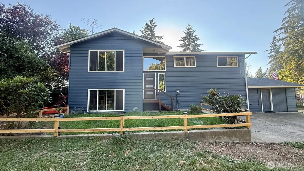 22045 Peter Grubb Road Se, Renton, WA 98058 - #1