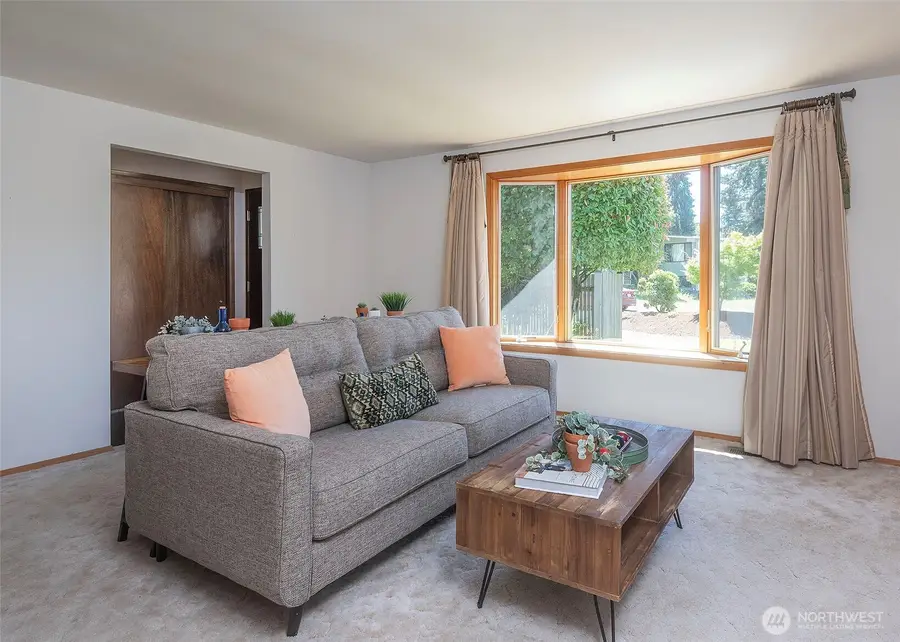 8821 221st Place Sw, Edmonds, WA 98026 - #3