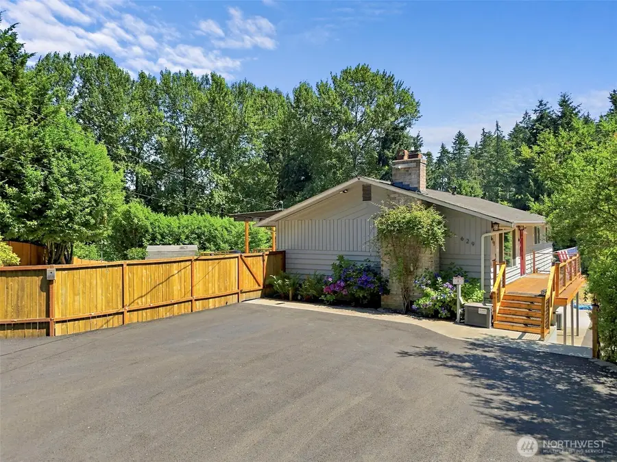 629 43rd Avenue Sw, Puyallup, WA 98373 - #3