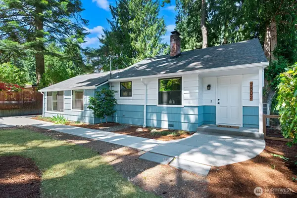2802 NE 185th Street, Lake Forest Park, WA 98155