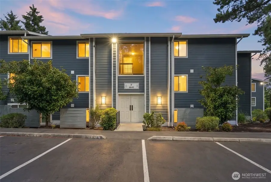 4641 W Lake Sammamish Parkway Se #F305, Issaquah, WA 98027 - #2