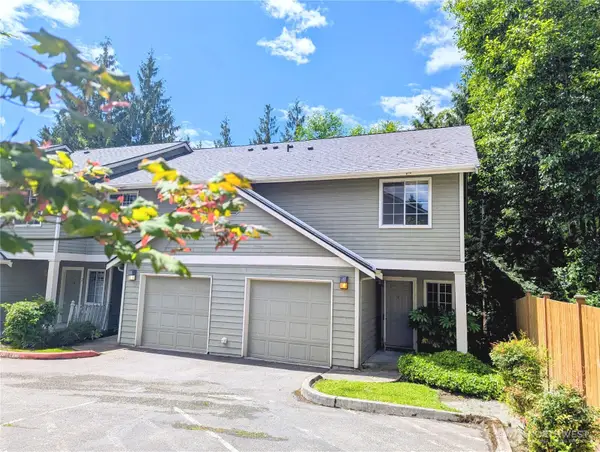 9825 18th Avenue W #E4, Everett, WA 98204