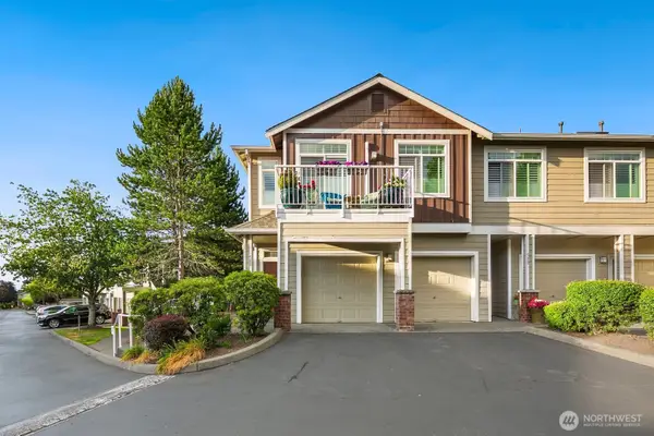 588 241st Lane Se, Sammamish, WA 98074