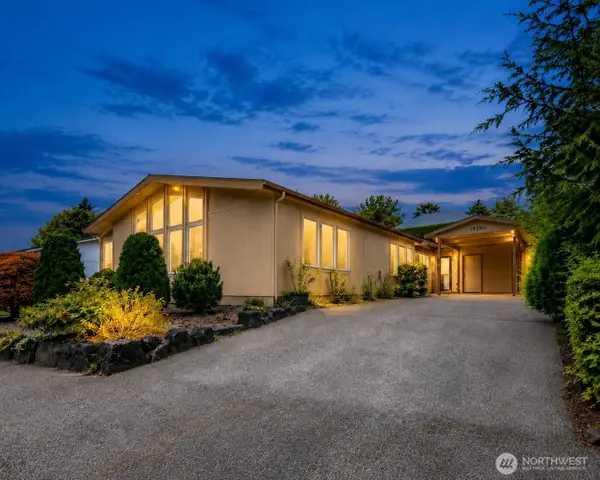 17308 Woodcrest Drive Ne, Bothell, WA 98011