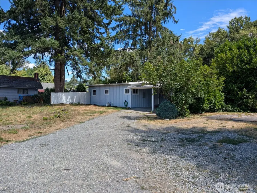 607 5th Street Ne, Puyallup, WA 98372 - #2