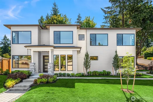 6497 NE 153rd Street, Kenmore, WA 98028