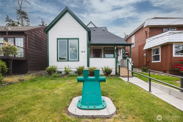1517 6th Street, Anacortes, WA 98221