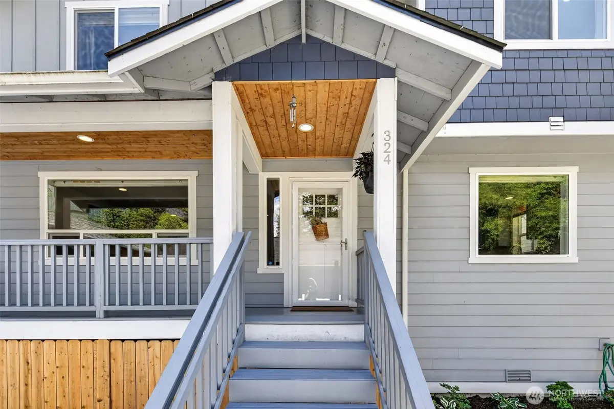 324 E 2nd Street #B, North Bend, WA 98045 - #1