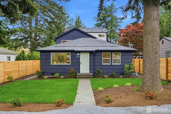 9723 Evanston Avenue N, Seattle, WA 98103