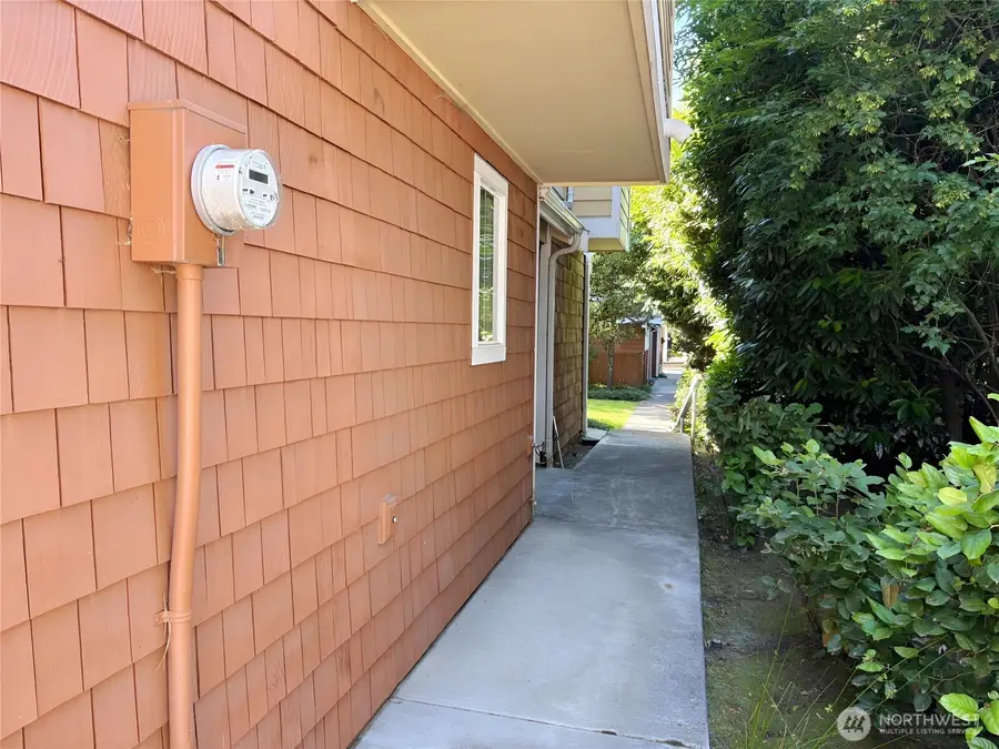 11023 SE 240th Street #D2, Kent, WA 98031 - #3