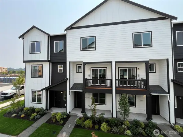 32383 Anchor Avenue Se, Black Diamond, WA 98010