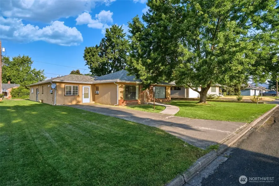 117 NE Cedar Avenue, College Place, WA 99324 - #2