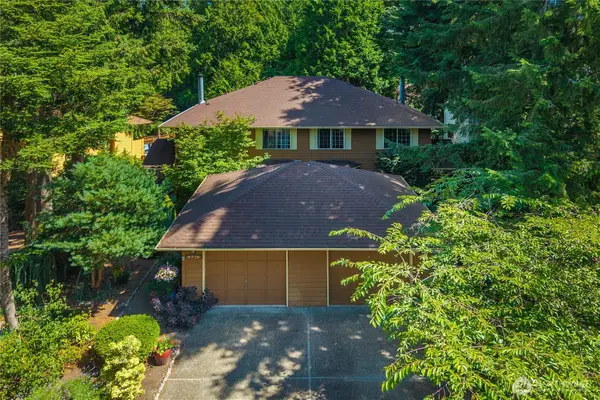 8512 137th Avenue Ne, Redmond, WA 98052