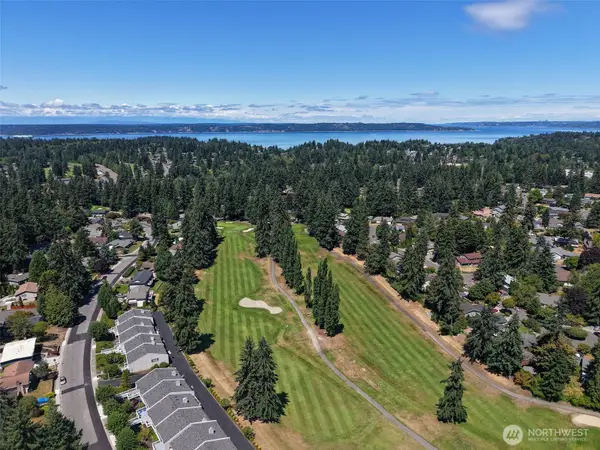 2748 SW 327th Street #C15, Federal Way, WA 98375
