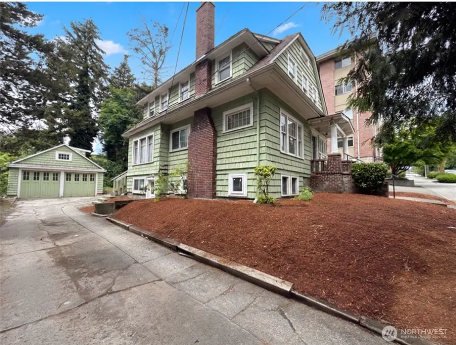 4247 7th Avenue Ne, Seattle, WA 98105 - #2