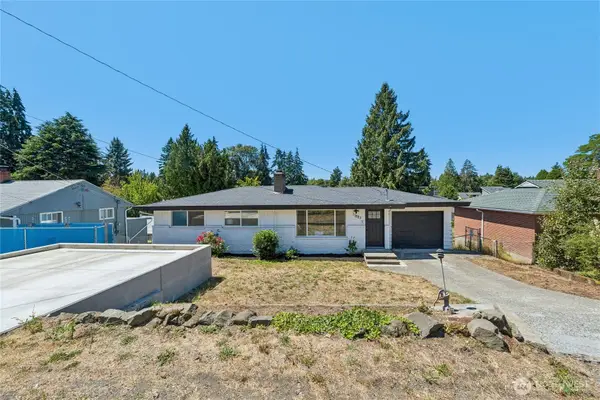 11823 12th Avenue S, Seattle, WA 98168
