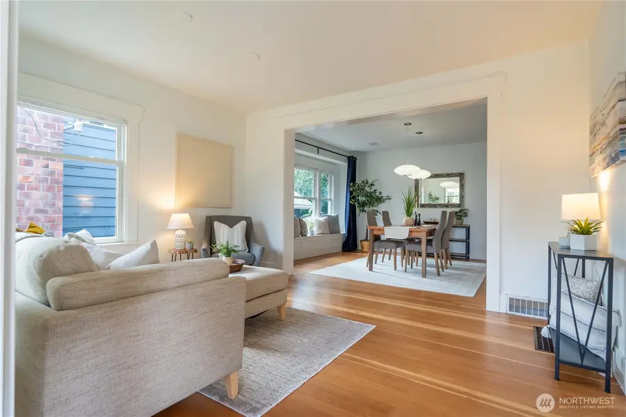 7531 25th Avenue Nw, Seattle, WA 98117 - #2