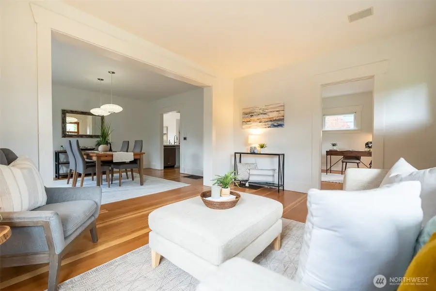 7531 25th Avenue Nw, Seattle, WA 98117 - #3