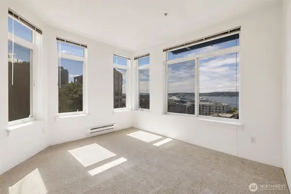 2414 1st Avenue #617, Seattle, WA 98121