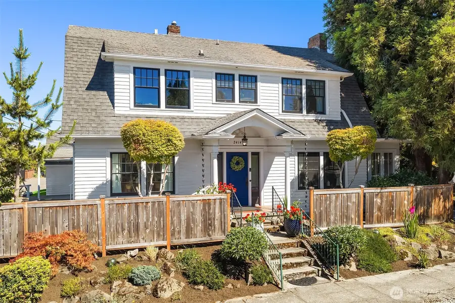 2414 Belvidere Avenue Sw, Seattle, WA 98126 - #2