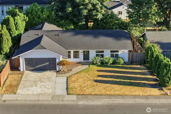 9925 NE 204th Place, Bothell, WA 98011