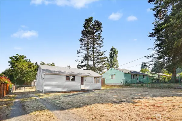 842 SW 126th Street, Seattle, WA 98146