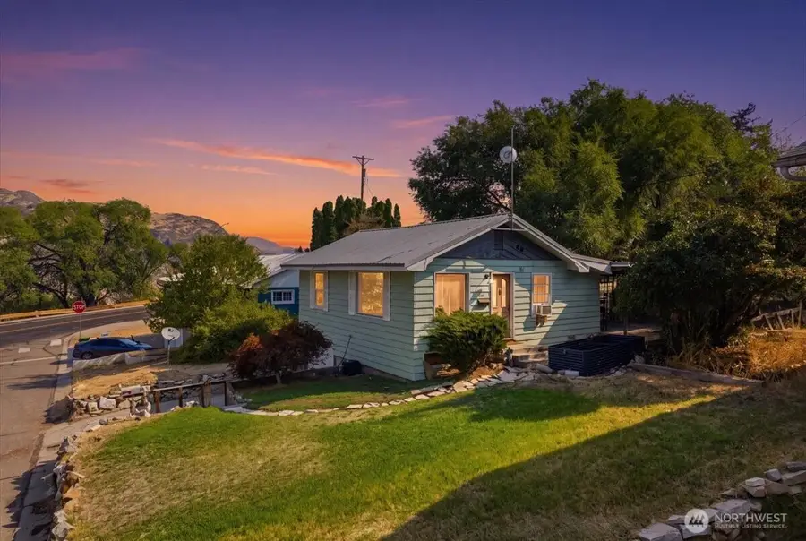 807 Birch Street, Coulee Dam, WA 99116 - #3