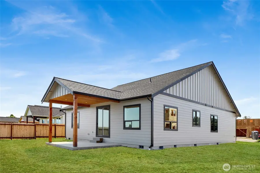 416 W 4th Street, Everson, WA 98247 - #2