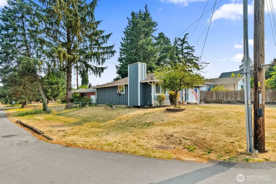 401 E 66th Street, Tacoma, WA 98404 - #3