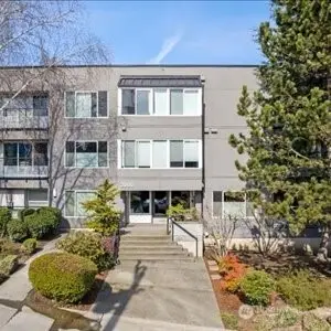2000 W Barrett Street #205, Seattle, WA 98199