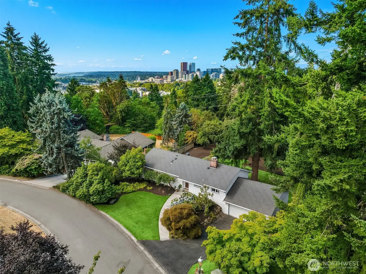 2805 124th Place Ne, Bellevue, WA 98005 - #1