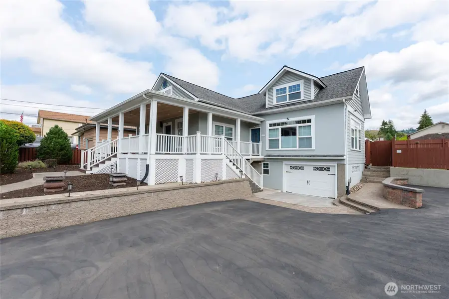 322 NE Kirby Avenue, Castle Rock, WA 98611 - #3