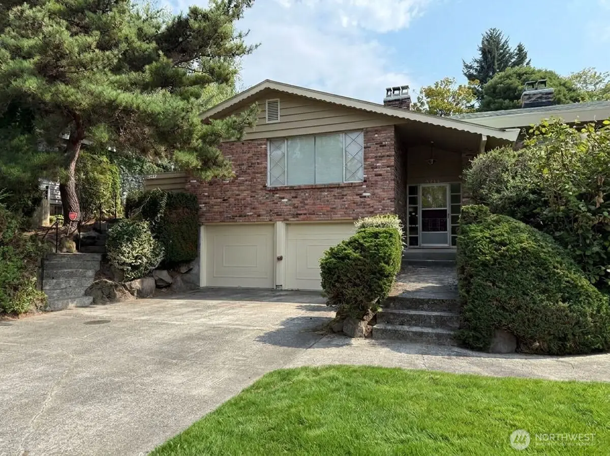 5208 Sand Point Way Ne, Seattle, WA 98105 - #1