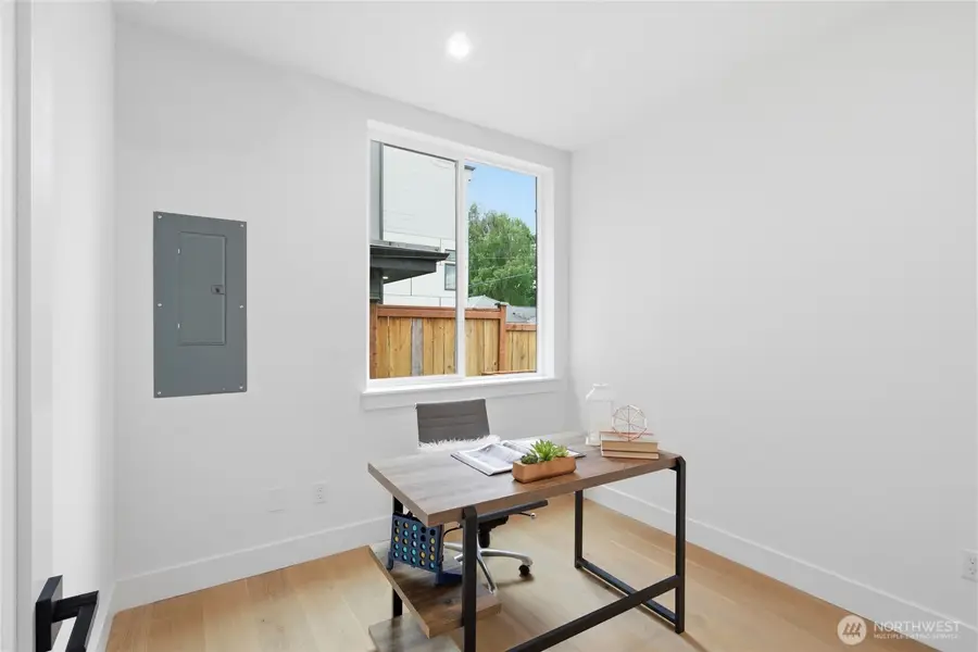 6223 9th Avenue Ne, Seattle, WA 98115 - #2