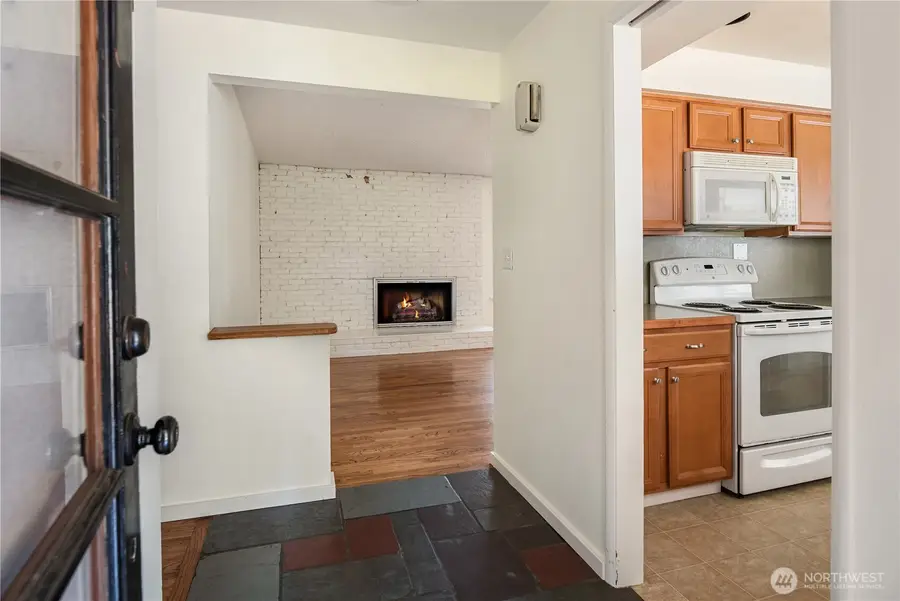 10466 SE 19th Street, Bellevue, WA 98004 - #3