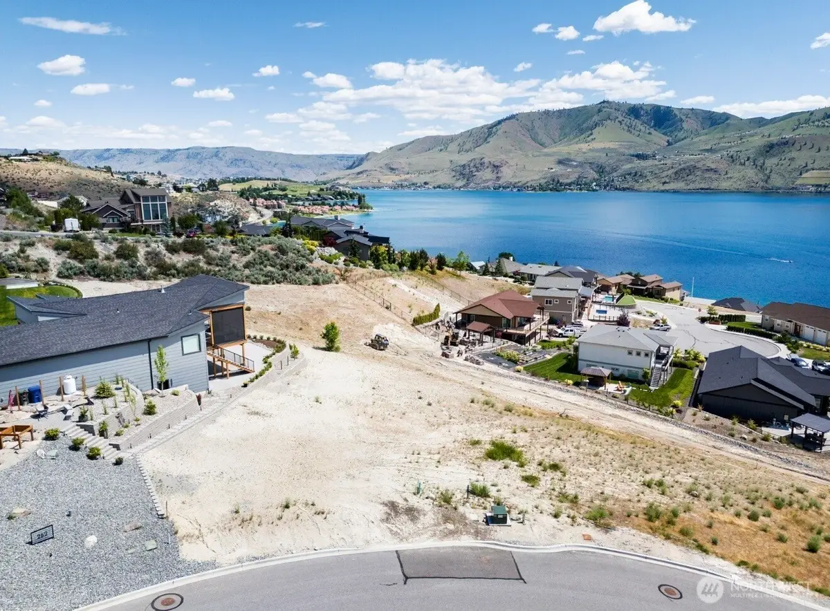 260 Apple Avenue, Chelan, WA 98816 - #1