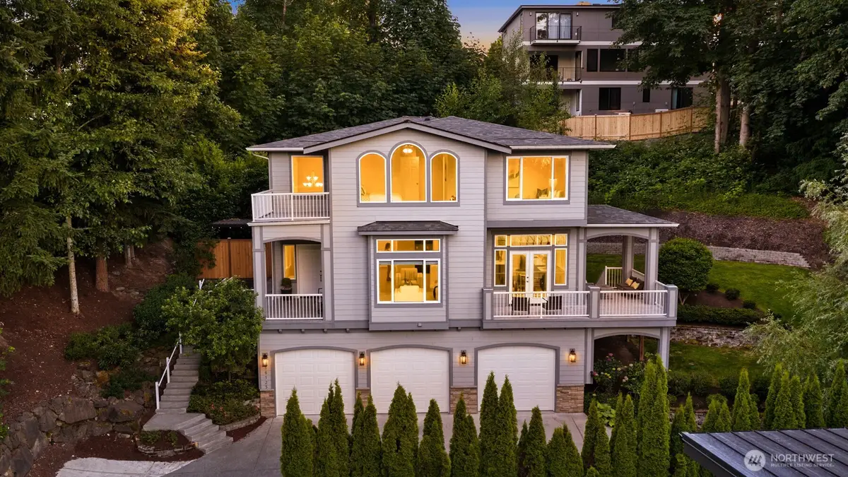 16125 SE 44th Way, Bellevue, WA 98006 - #1