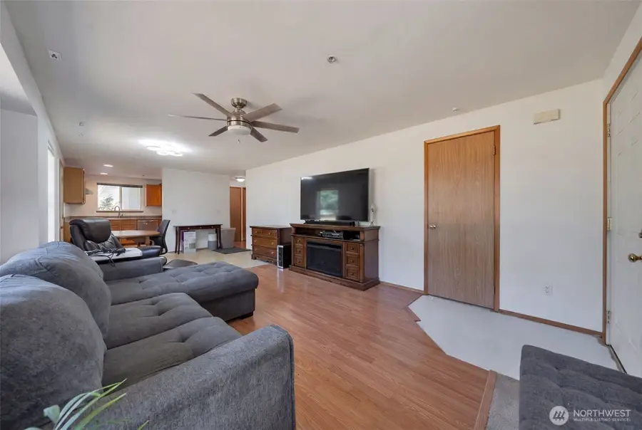 2399 Mcdonald Avenue, Dupont, WA 98327 - #3