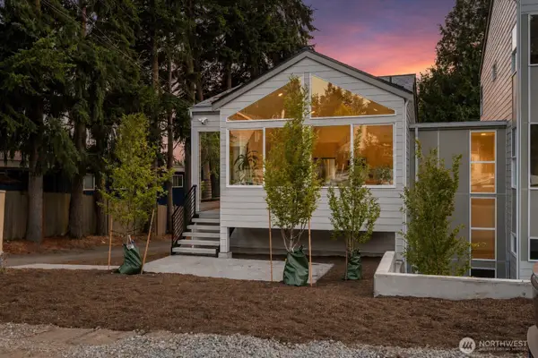 12749 37th Avenue Ne, Seattle, WA 98125
