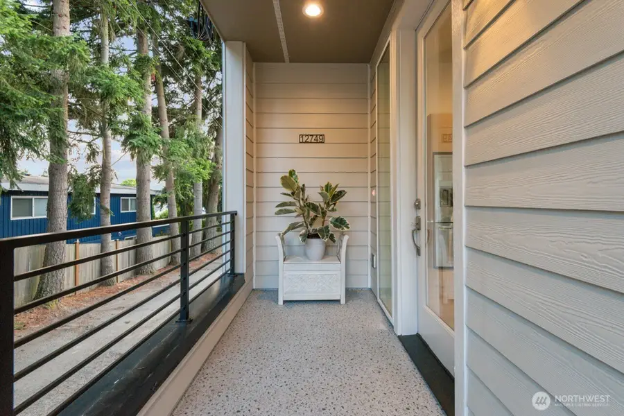 12749 37th Avenue Ne, Seattle, WA 98125 - #2