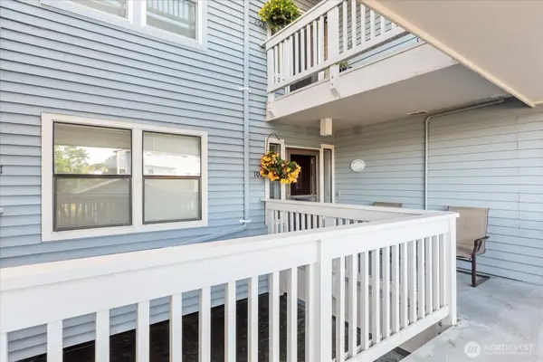 651 SE Bayshore Drive #C102, Oak Harbor, WA 98277
