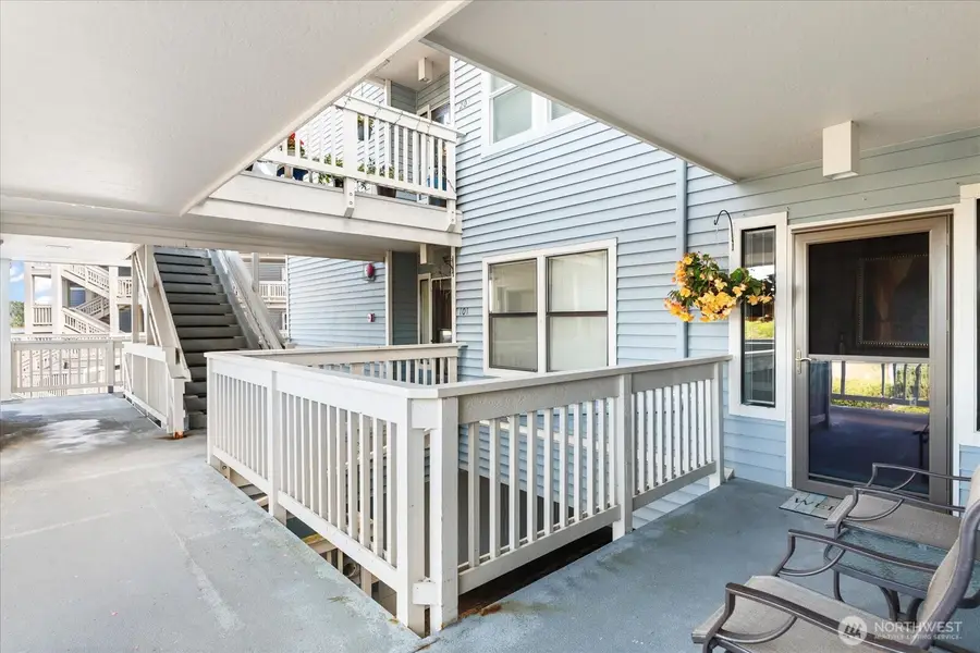 651 SE Bayshore Drive #C102, Oak Harbor, WA 98277 - #2