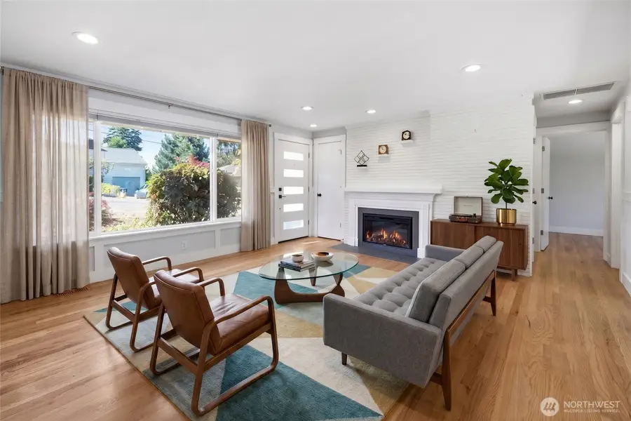 4634 S Gazelle Street, Seattle, WA 98118 - #3
