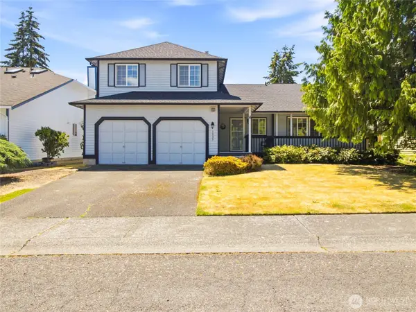 1239 S 236th Place, Des Moines, WA 98198