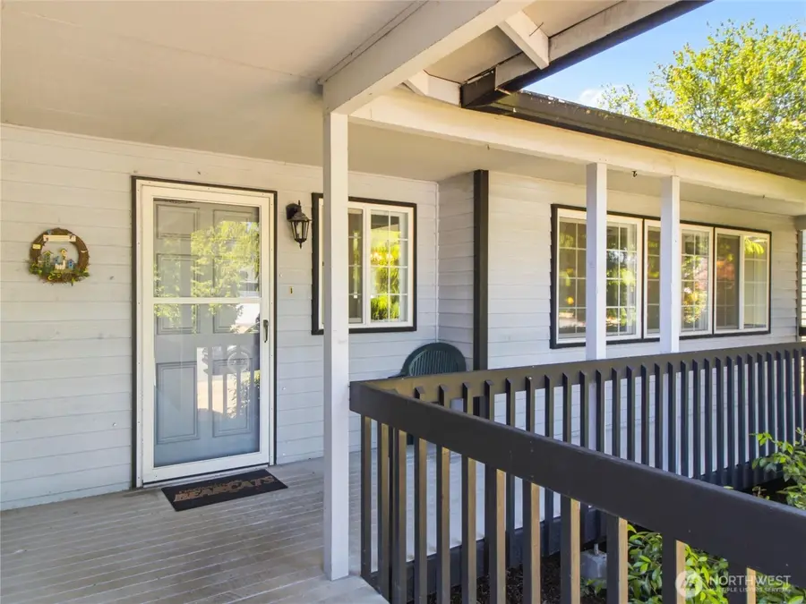 1239 S 236th Place, Des Moines, WA 98198 - #3