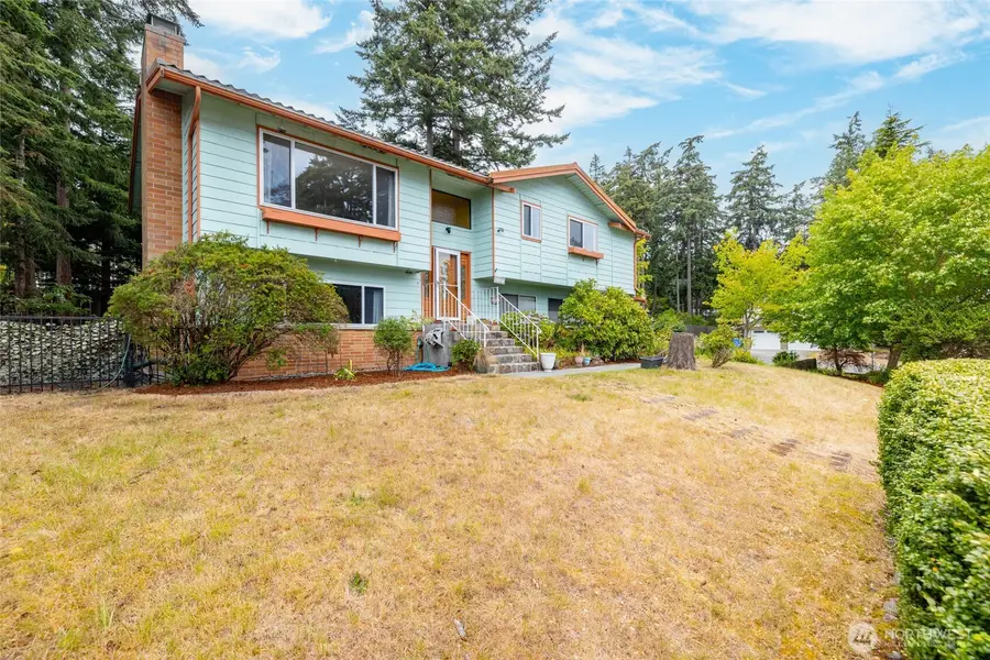 1127 SW Fairhaven Drive, Oak Harbor, WA 98277 - #2